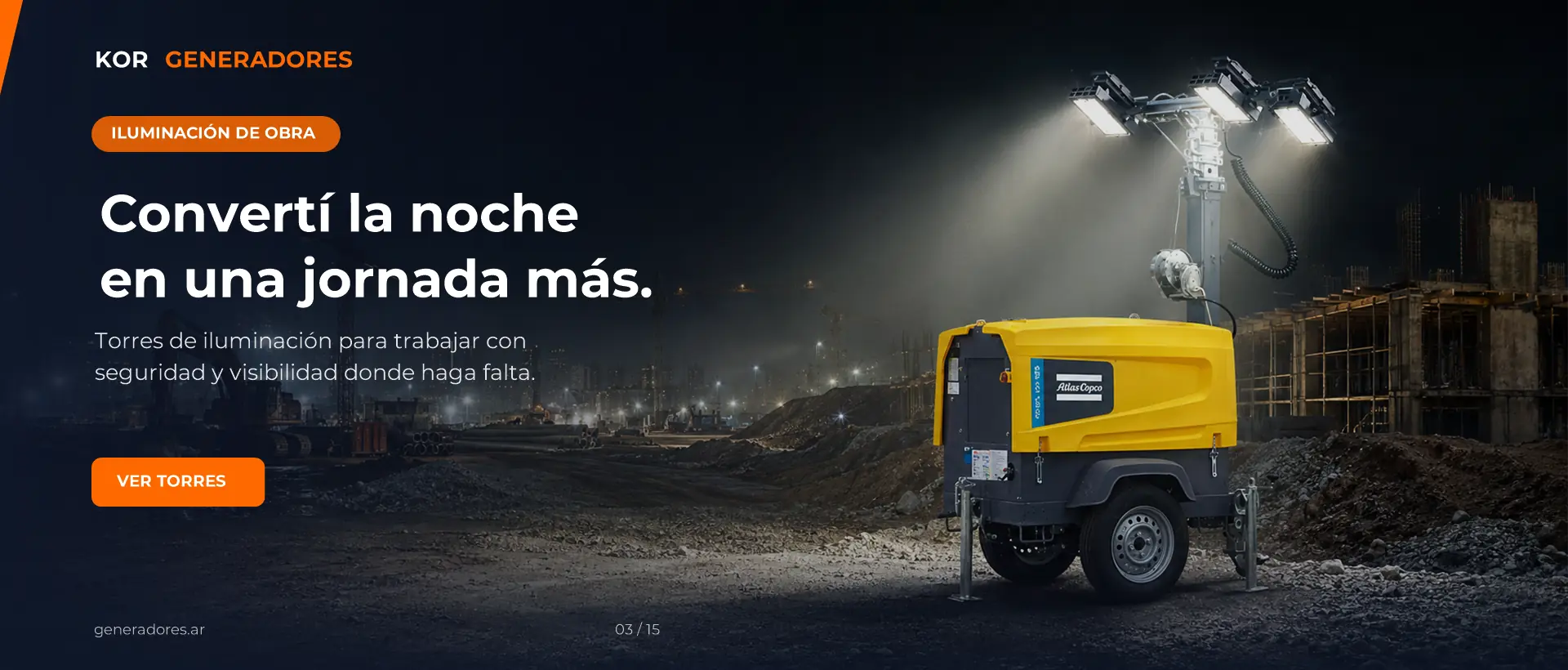 Torre de iluminación trabajando de noche en una obra.